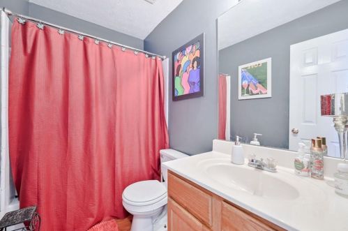 990 Palmer Rd, Lithonia GA 30058-2945 exterior