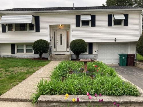 267 Beacon Ave, Woonsocket RI  02895-3613 exterior