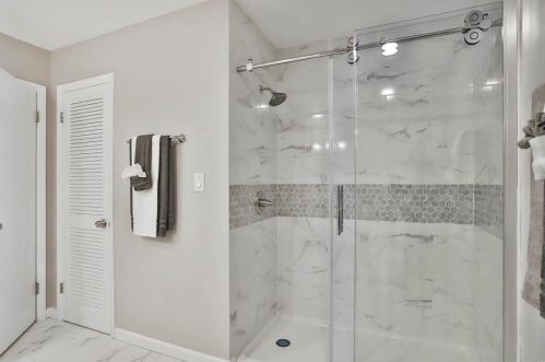 1245 Paloma Dr, Saint Louis MO  63131-1038 exterior