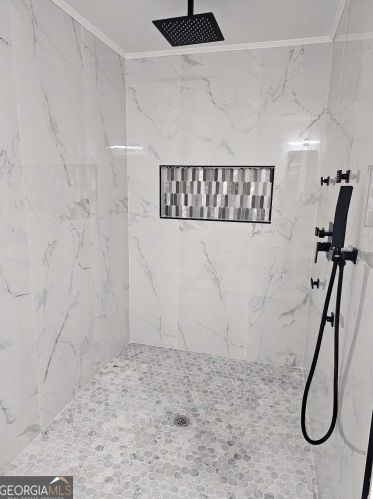 3584 Collier Dr, Atlanta GA  30331-1530 exterior