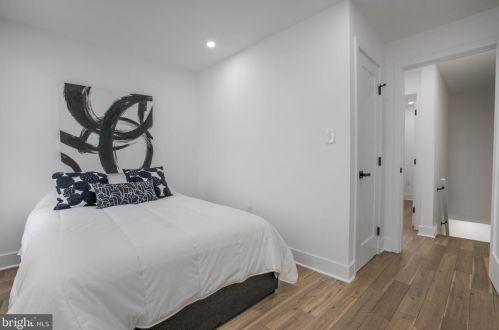 702 19 St, Washington DC 20002-4077 exterior