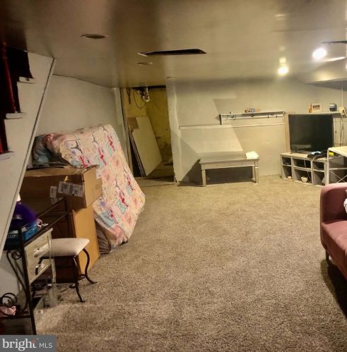 5817 Ditman St, Philadelphia PA 19135-2221 exterior