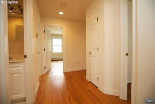 1045 Jassamine Way, West Fort Lee NJ  07024-1621 exterior