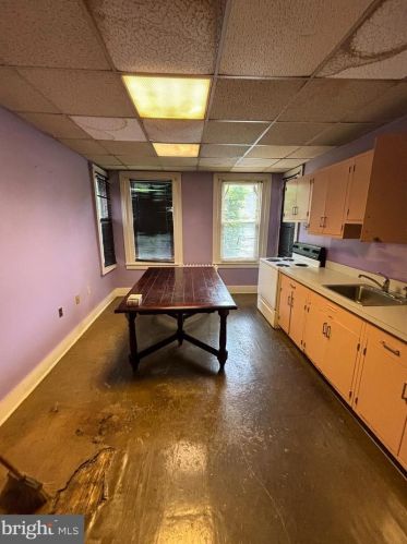 5523 3 St, Philadelphia PA 19120-2822 exterior