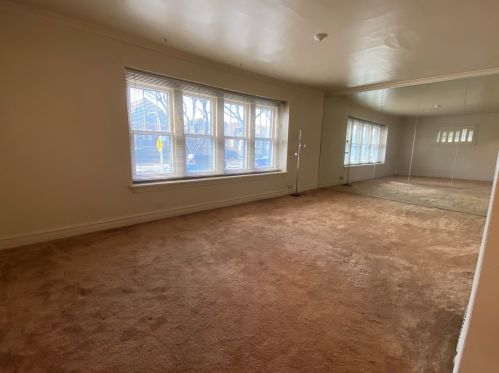 6205 Maplewood Ave, Chicago IL 60622-4644 exterior