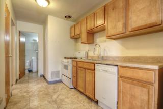 706 1st St, Champaign IL  61820-6069 exterior