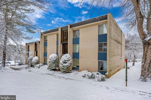 5570 Burnside Dr, Rockville, MD 20853-2459