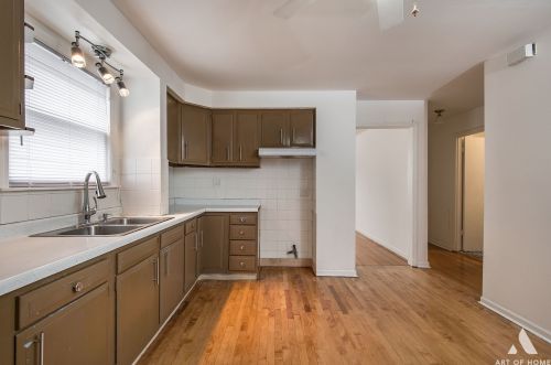 3505 Kilpatrick Ave, Chicago IL 60712-1604 exterior