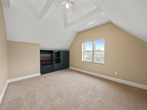 2226 Kedvale Ave, Chicago IL 60629-5708 exterior