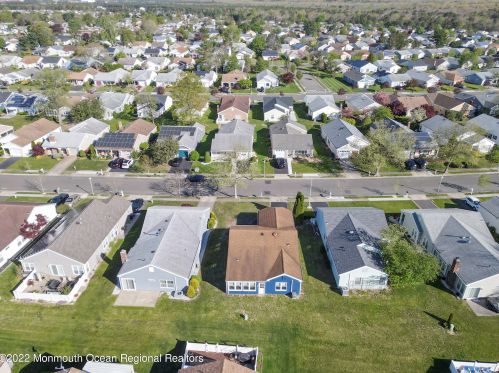 37 Elmswell Ave, Lakehurst NJ 08759-6813 exterior