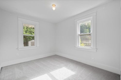 23 Chartiers Pl, Pittsburgh PA  15205-2321 exterior