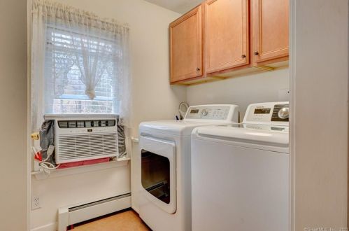 147 Red Mtn Ave, Torrington CT 06790-3213 exterior