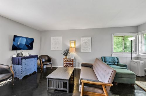 1312 Greenfield Ave, Waukegan IL 60085-7813 exterior