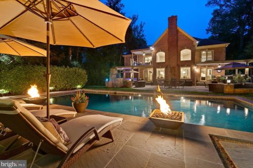 624 Live Oak Dr, Mc Lean VA 22101-1563 exterior