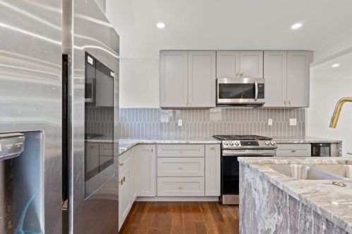 931 Mirror St, Pittsburgh PA  15217-2643 exterior