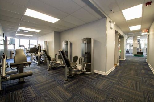 405 Wabash Ave, Chicago IL  60605-1208 exterior