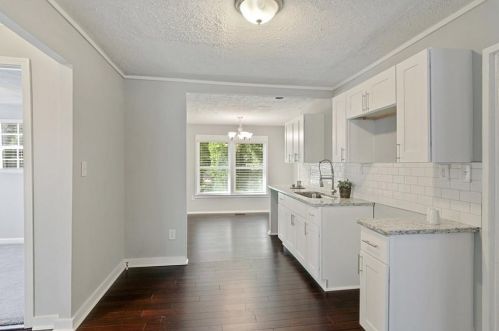 1385 Kenilworth Dr, Atlanta GA 30310-3941 exterior