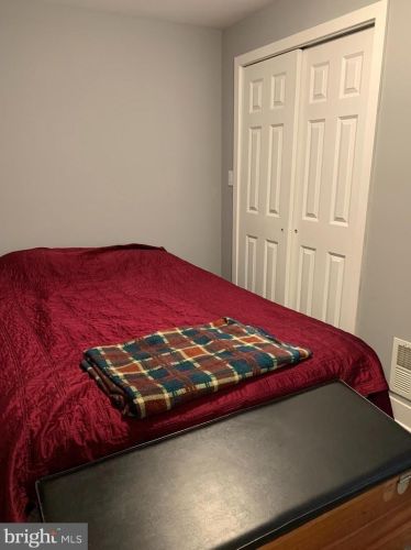 1411 19 St, Philadelphia PA 19146-4655 exterior