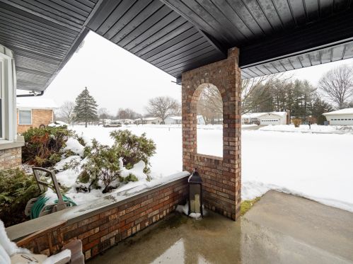 6452 Enola Ave, Kalamazoo MI  49048-9464 exterior