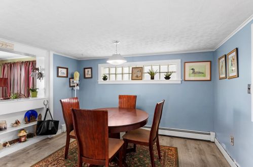 33 5th St, Dover NH 03820-2948 exterior