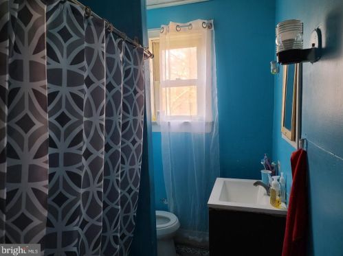 315 2 St, Trenton NJ 08611-2301 exterior