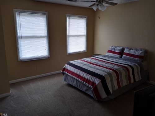 2194 Wellington Cir, Lithonia, GA 30058-7945