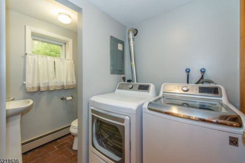 30 Stephens Mill Rd, Hackettstown NJ 07840-5325 exterior