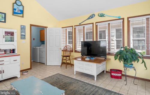 48 Bay Breeze Dr, Lewes DE 19958-2110 exterior