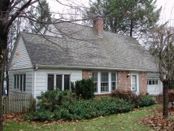 16 Roundwood Rd, Newton, MA 02464-1217