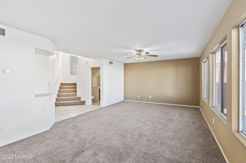 8238 Placita Del Parque, Tucson AZ  85747-5244 exterior