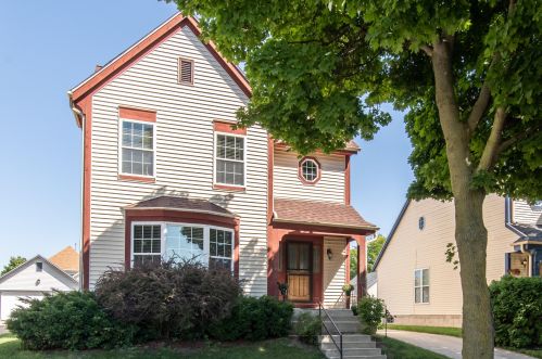 1734 22 St, Milwaukee WI 53215-4407 exterior