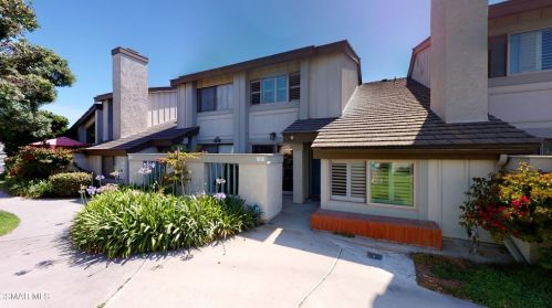 4531 La Brea St, Oxnard, CA 93035-3933