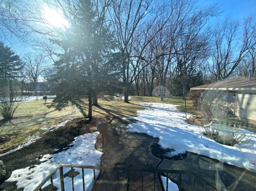 1025 Wicker St, Bull Valley, IL 60098-2352