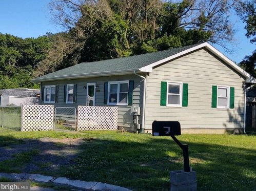 12099 Campus Pl, Princess Anne, MD 21853-1445