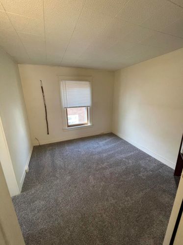 217 Valley Ave, Grand Rapids MI 49504-6145 exterior