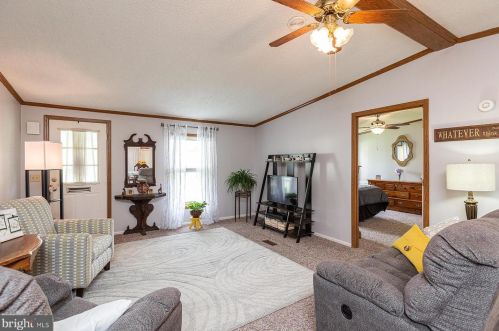 518 Pheasant Rdg Cir, Lancaster PA exterior