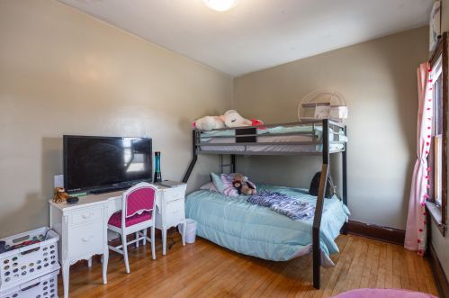 1570 Oklahoma Ave, Milwaukee WI 53207-2939 exterior