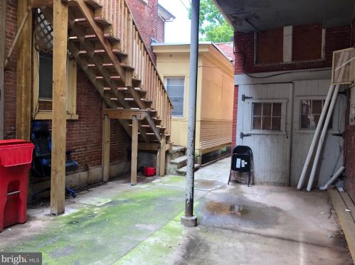 75 Evans St, Pottstown PA 19464-5548 exterior