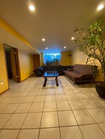 5751 Addison St, Chicago IL 60634-4316 exterior