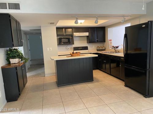 15415 20th St, Phoenix AZ  85022-3402 exterior