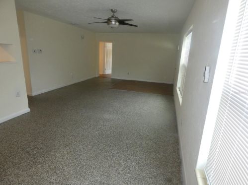 4008 Mclane Dr, Tampa, FL 33610-7441