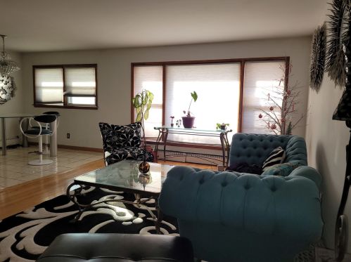 12919 Escanaba Ave, Chicago, IL 60633-1221