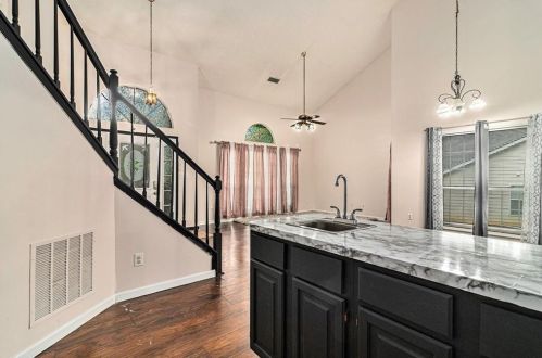 585 Shore Rd, Lithonia GA  30058-5990 exterior