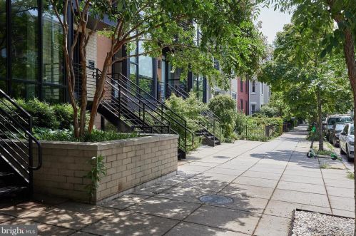 1935 12th St, Washington DC  20009-4452 exterior