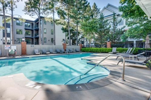 951 Glenwood Ave, Atlanta GA  30316-1885 exterior