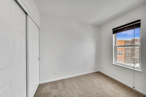 1924 Lotus Ave, Chicago IL 60639-1435 exterior