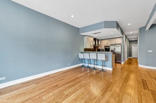 3416 Chicago Ave, Chicago IL 60651-4033 exterior