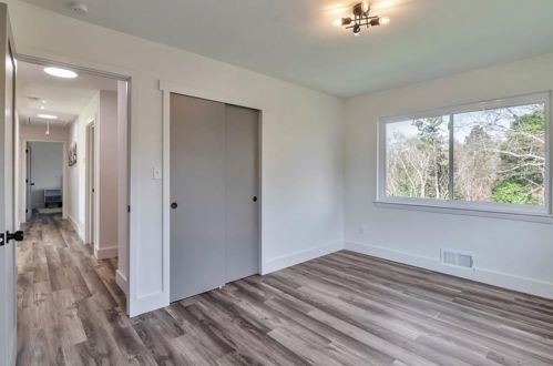 450 Holly Dr, Gainesville GA 30501-2126 exterior