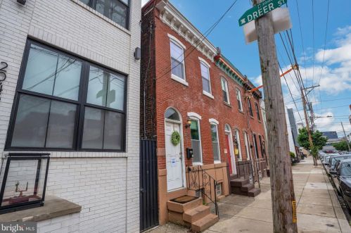 2043 Amber St, Philadelphia, PA 19125-1932