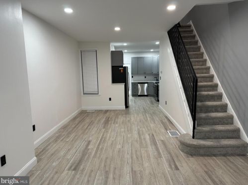 3270 Aramingo Ave, Philadelphia PA  19134-4526 exterior